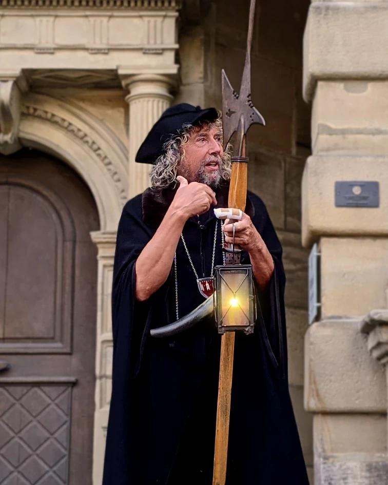Tour do guarda noturno medieval em Rothenburg