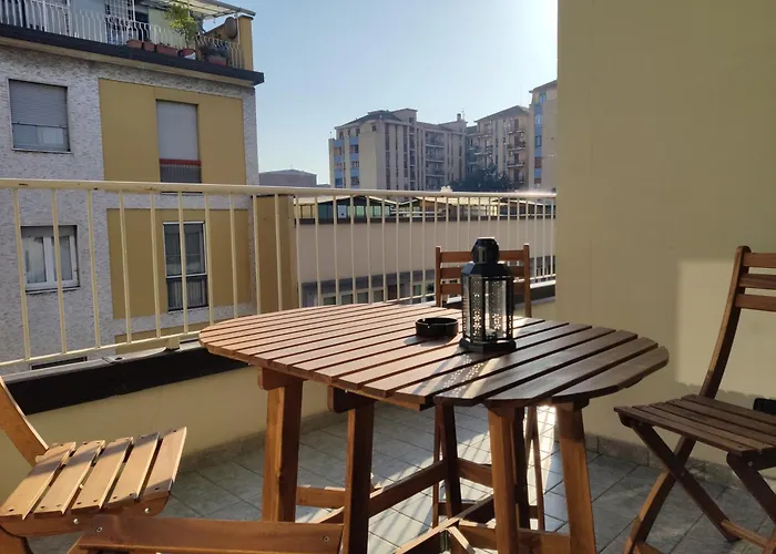 Matthias Home - Milan - Modern And Cozy Flat, Close To The Metro - 15 Min From Central Station, Close To San Raffaele